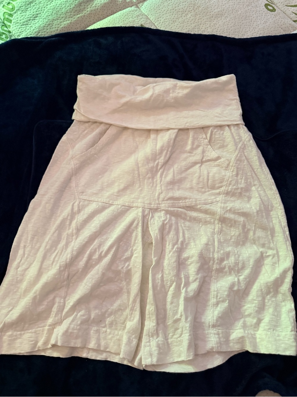 Women’s White Fold-Over Waist Bermuda Shorts - Picture 2 of 4